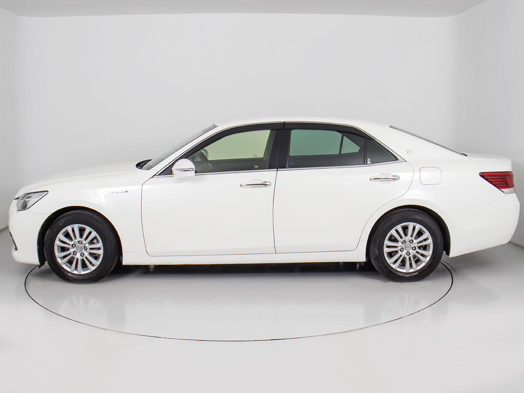 各メーカーのエアロパーツ取り付け承ります
！ご納車迄に仕上げます！格安にて承ります
のでお気軽にお申し付け下さい！！