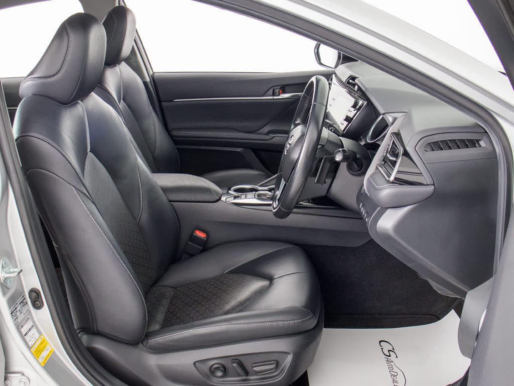 パワーシート装備！シート位置の微調整が電
動で可能となります！