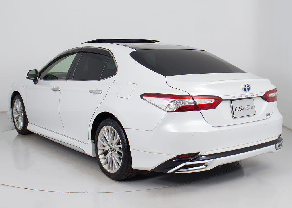 ★モデリスタフルエアロ装備！大人気の純正
エアロ！純正の良さを残しつつ上品な印象に
仕上がっております！