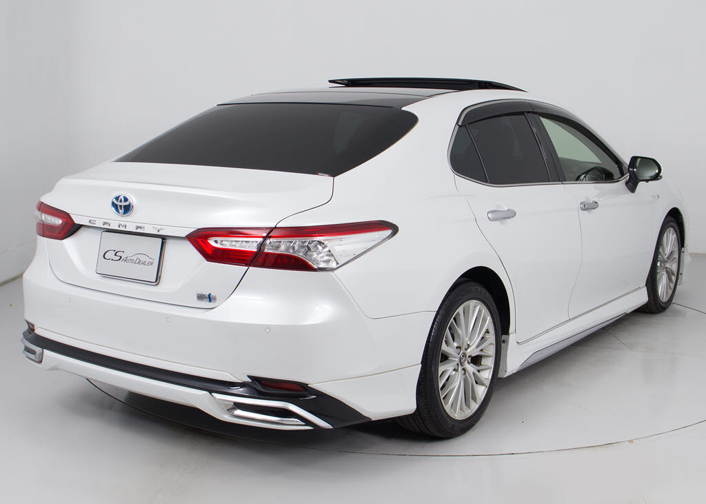 ★モデリスタフルエアロ装備！大人気の純正
エアロ！純正の良さを残しつつ上品な印象に
仕上がっております！