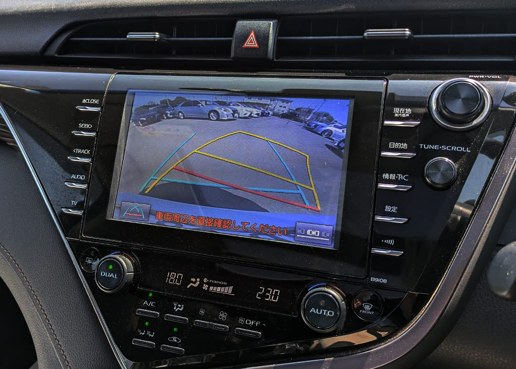 カラーバックモニターがついております！ス
テアリング連動ガイドラインが映し出される
ので、駐車の際に非常に役に立ちます！！