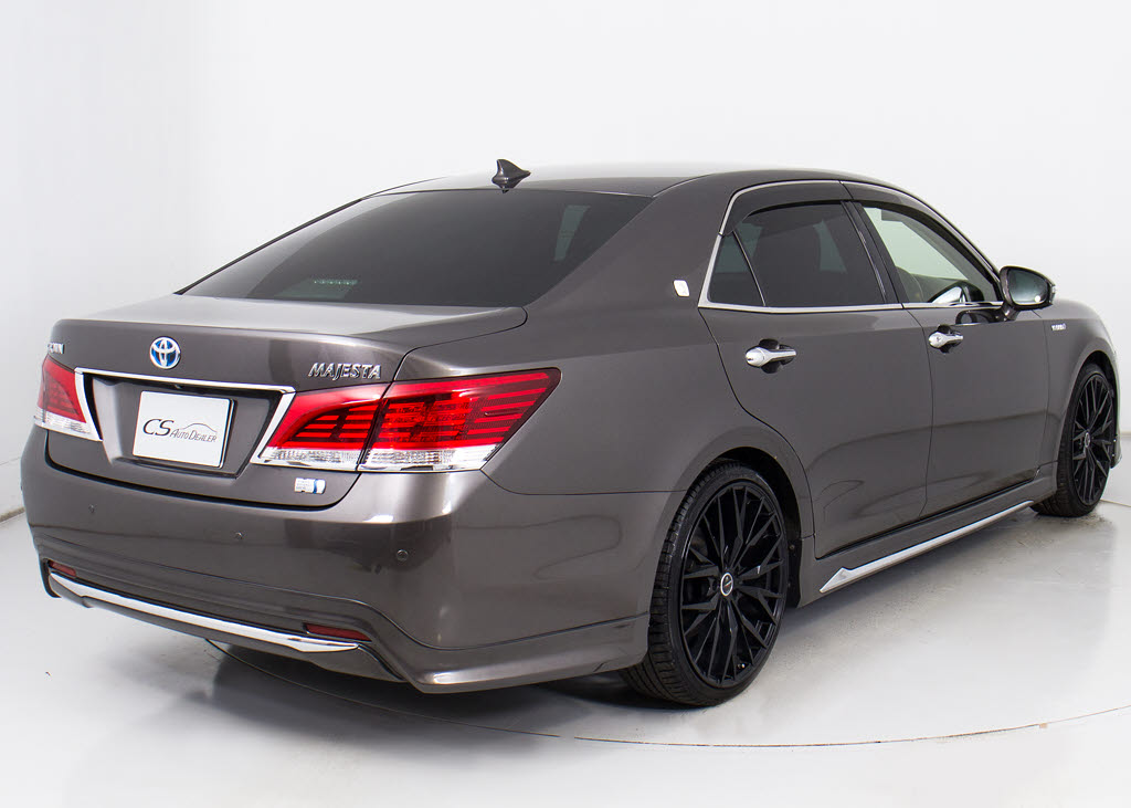 フルエアロが装着されています！お好みはい
かがですか？今付いているデザイン以外にも
、各ブランドのエアロを格安にてお取付け出
来ます！又、エアロを外してノーマル状態に
する事も出来ます！！