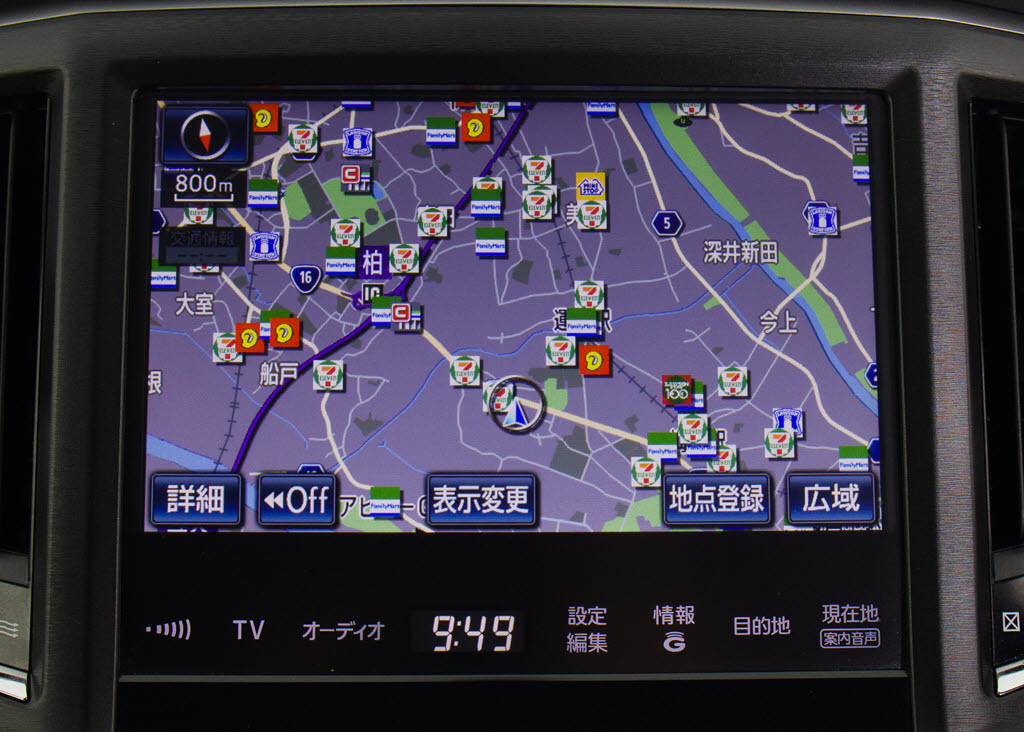 メーカー純正の大画面ＨＤＤナビが装備され
ています！操作も簡単！見やすい！純正だか
らこその使いやすさ！