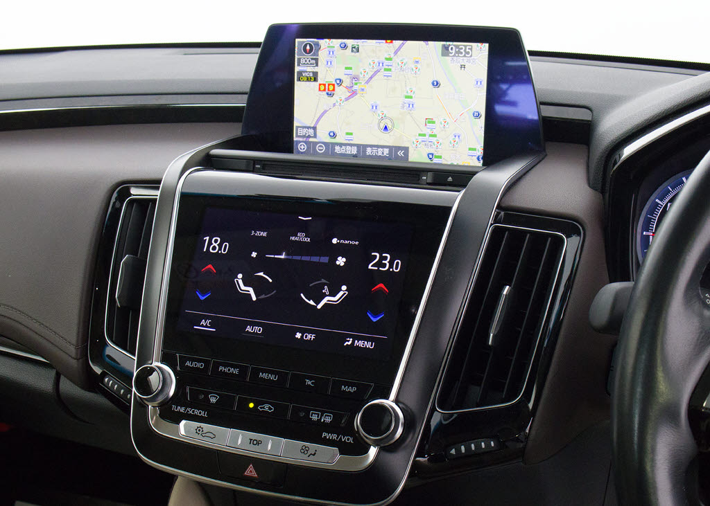 メーカー純正の大画面ＳＤナビが装備されて
います！操作も簡単！見やすい！純正だから
こその使いやすさ！