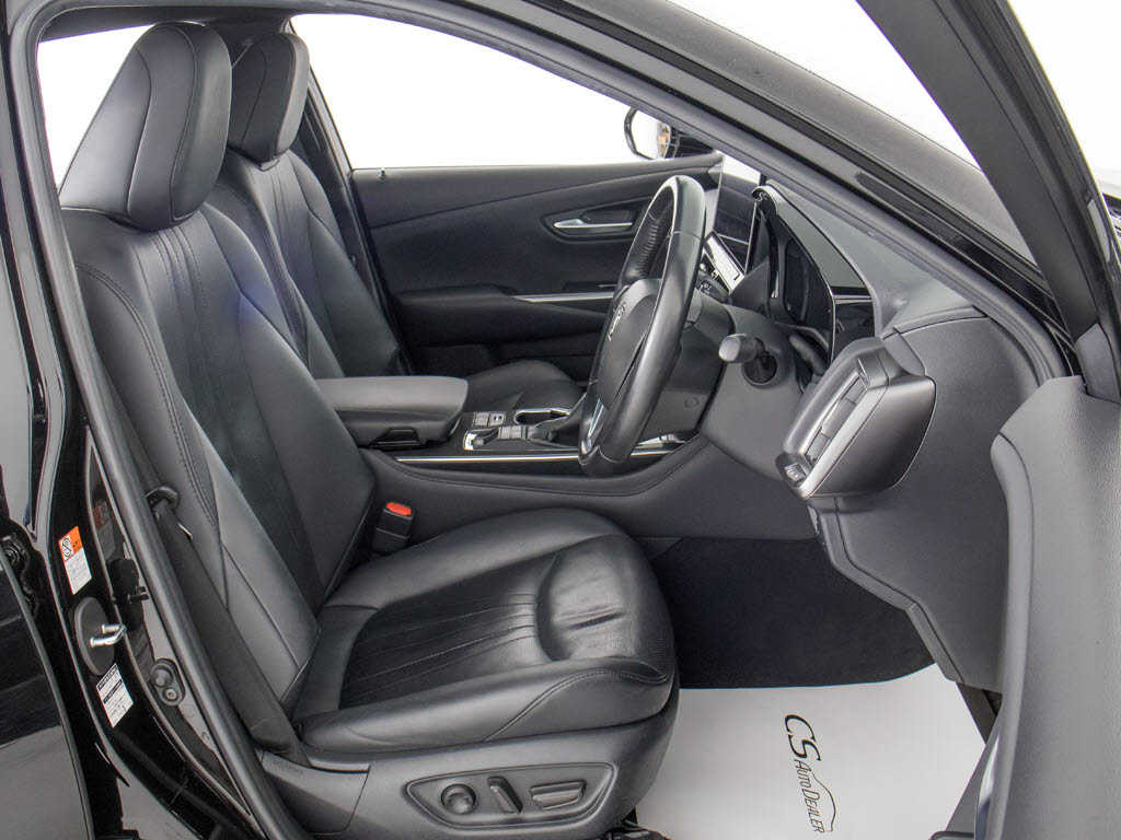 快適エアシート＆シートヒーターを装備して
います！高級車ならではの装備です！シート
が暖まる機能！シートから冷風が出る機能！
どちらも付いています！！寒い冬も、暑い夏
も快適にご乗車頂けます！！