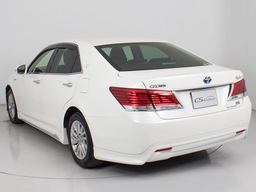 フルエアロが装着されています！お好みはい
かがですか？今付いているデザイン以外にも
、各ブランドのエアロを格安にてお取付け出
来ます！又、エアロを外してノーマル状態に
する事も出来ます！！