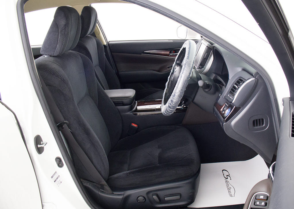 ★シートヒーターを装備しています！高級車
ならではの装備です！