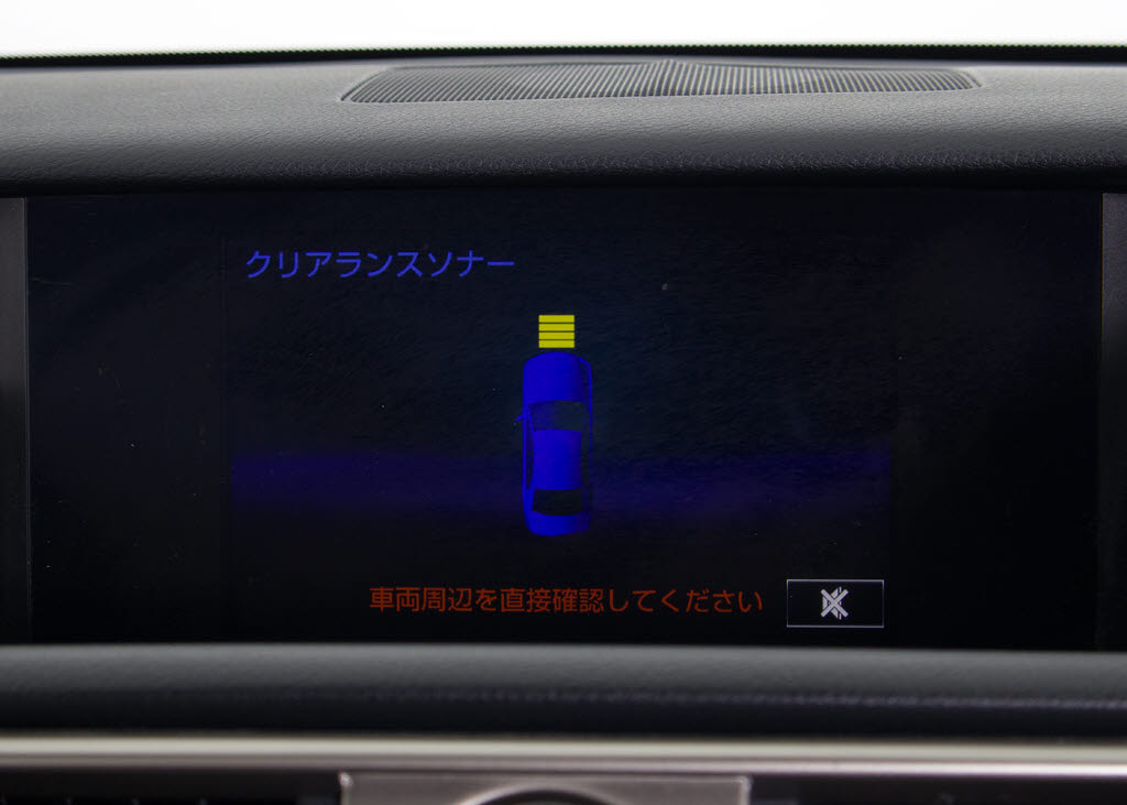 クリアランスソナーが付いています！フロン
ト＆リアにセンサーがあり、障害物に近づく
と警告音が鳴りドライバーへお知らせ！すご
く便利な人気装備です！！