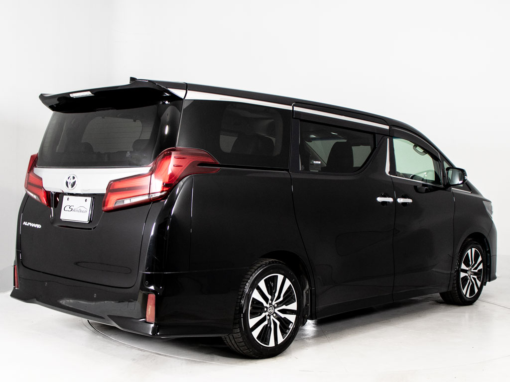 ★ﾘｱﾋﾞｭｰ★テールランプ加工、マフラー換装
等も承っております！