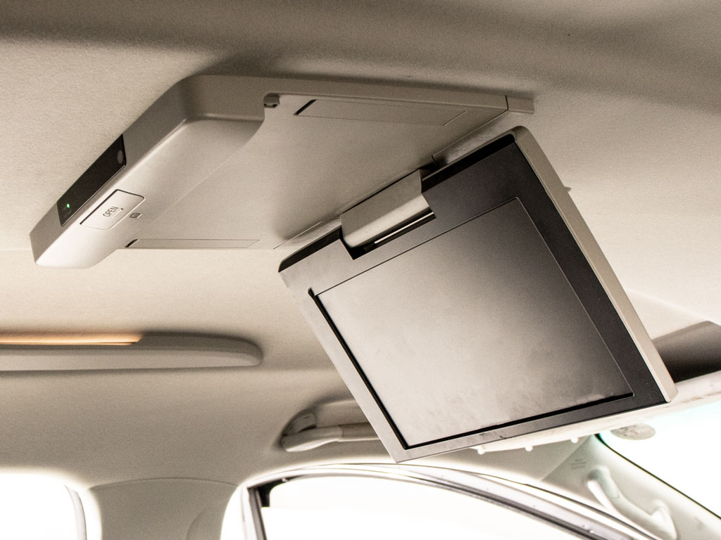 ★フリップダウンモニター★後席の方もDVD
等をお楽しみいただけます！