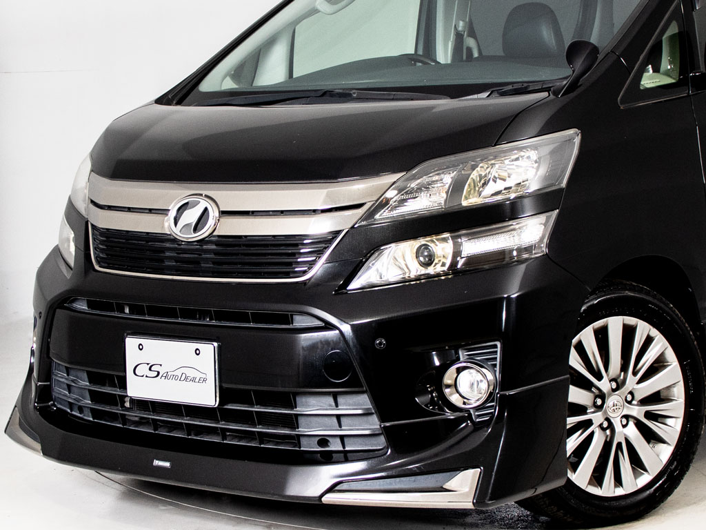 ★フロントビュー★グリル交換、エアロ取り
付け等、カスタムもお任せください！