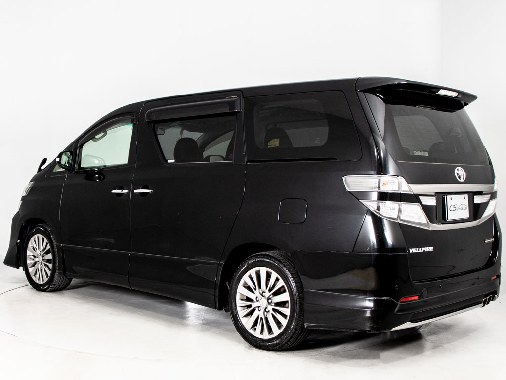 ★ﾘｱﾋﾞｭｰ★テールランプ加工、マフラー換装
等も承っております！