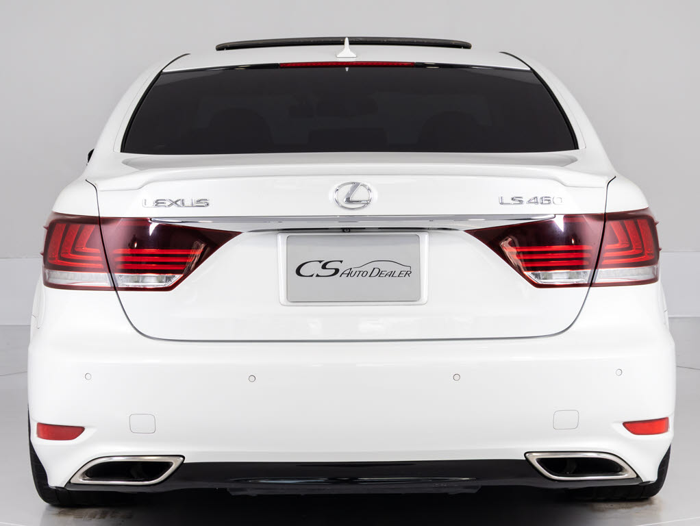 人気のホワイトパール外装！ホワイトパール
クリスタルシャイン！流行りのガラス系ボデ
ィコーティングなどもご注文可能！