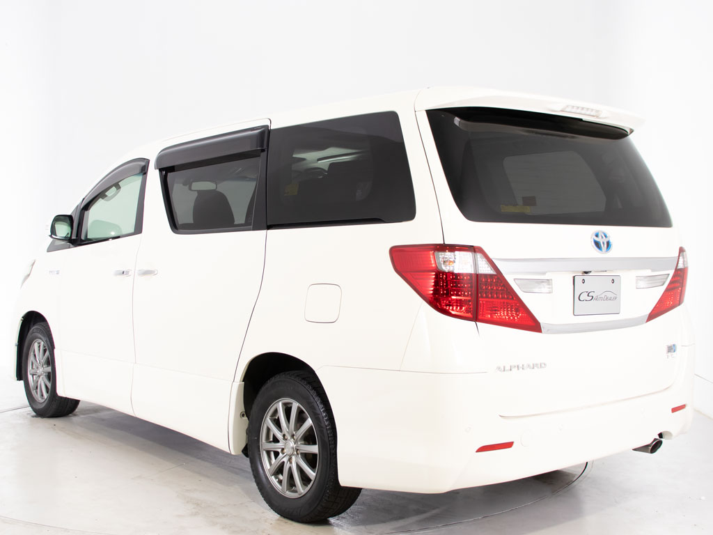 ★展示前点検実施★特殊な機材も用いて、全
車点検を実施しております！