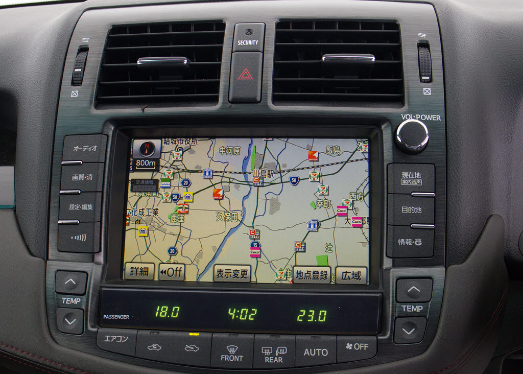 メーカー純正の大画面ＨＤＤナビが装備され
ています！操作も簡単！見やすい！純正だか
らこその使いやすさ！