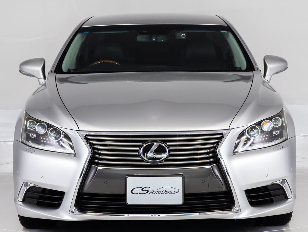 ４６０で人気の連眼ＬＥＤヘッドライト完備
！