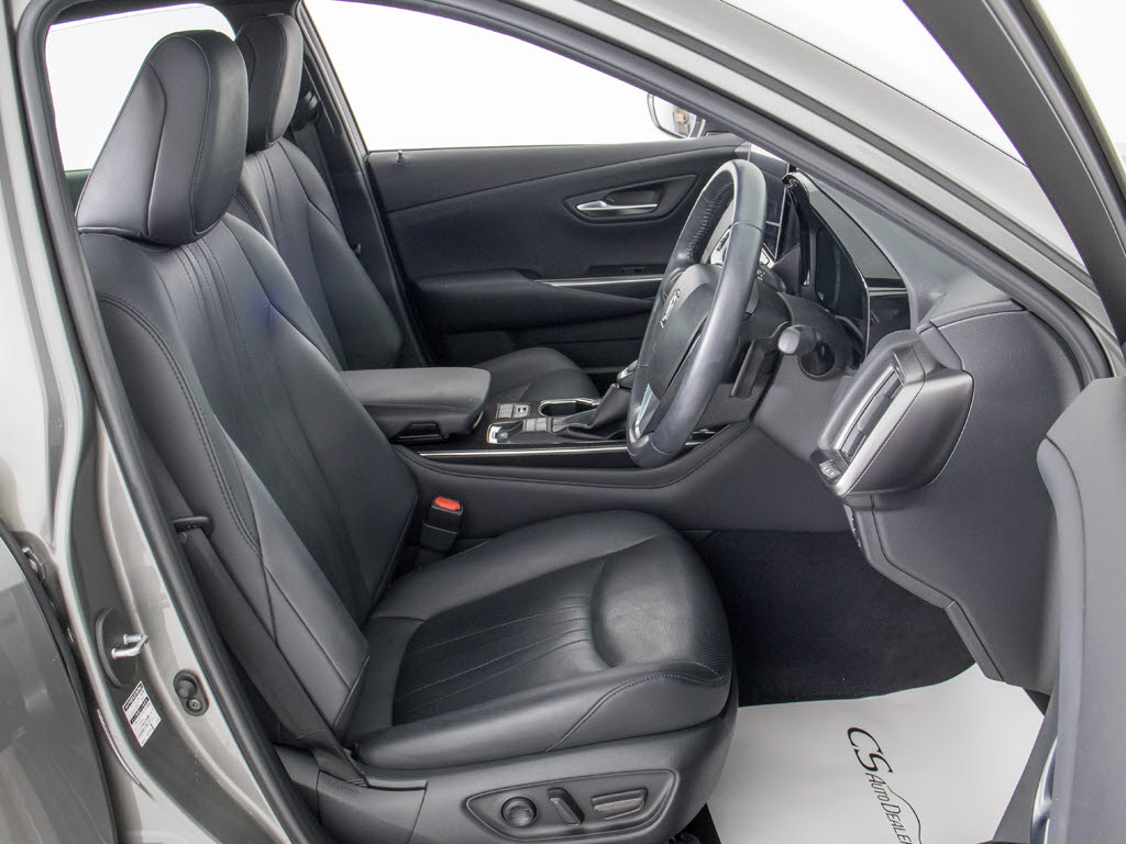 快適エアシート＆シートヒーターを装備して
います！高級車ならではの装備です！シート
が暖まる機能！シートから冷風が出る機能！
どちらも付いています！！寒い冬も、暑い夏
も快適にご乗車頂けます！！