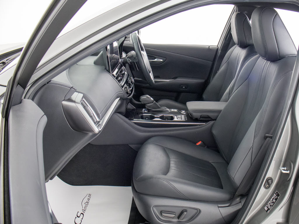 快適エアシート＆シートヒーターを装備して
います！高級車ならではの装備です！シート
が暖まる機能！シートから冷風が出る機能！
どちらも付いています！！寒い冬も、暑い夏
も快適にご乗車頂けます！！