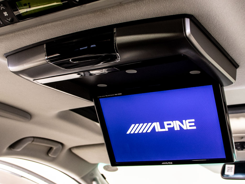 ★フリップダウンモニター★後席の方もDVD
等をお楽しみいただけます！