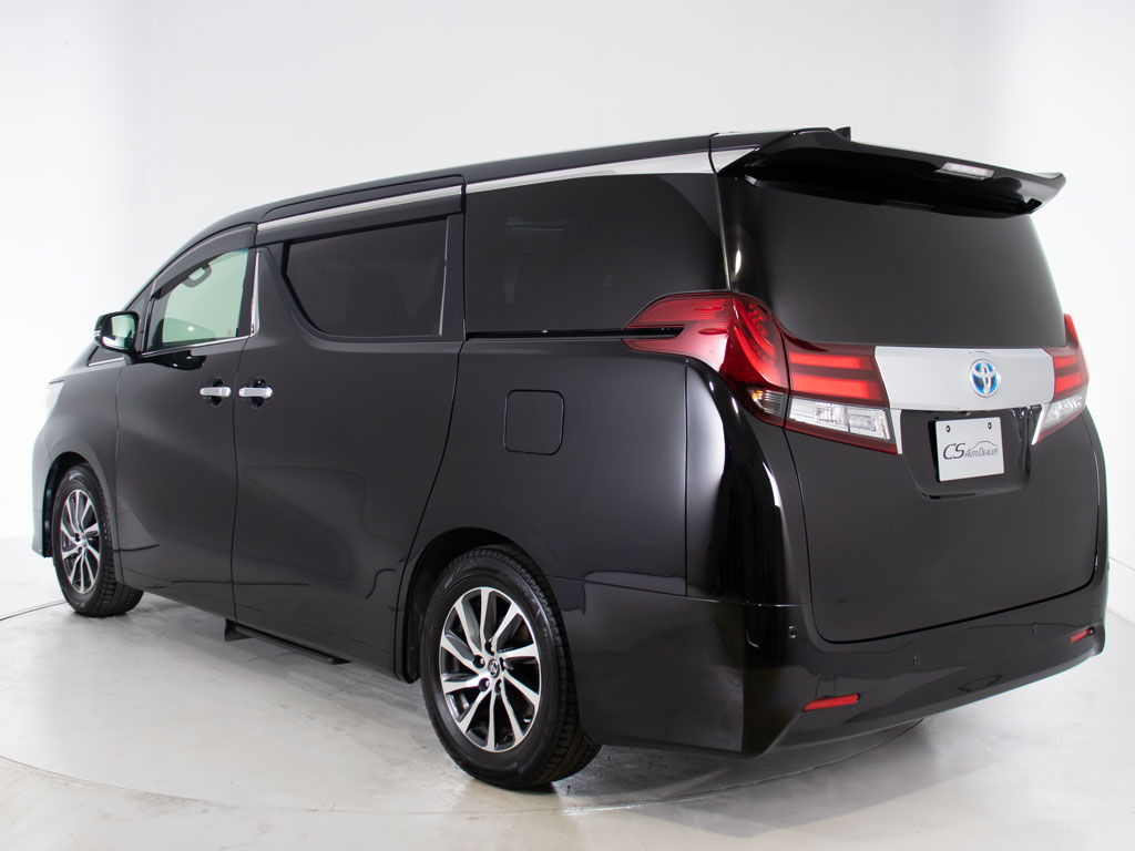 ★展示前点検実施★特殊な機材も用いて、全
車点検を実施しております！