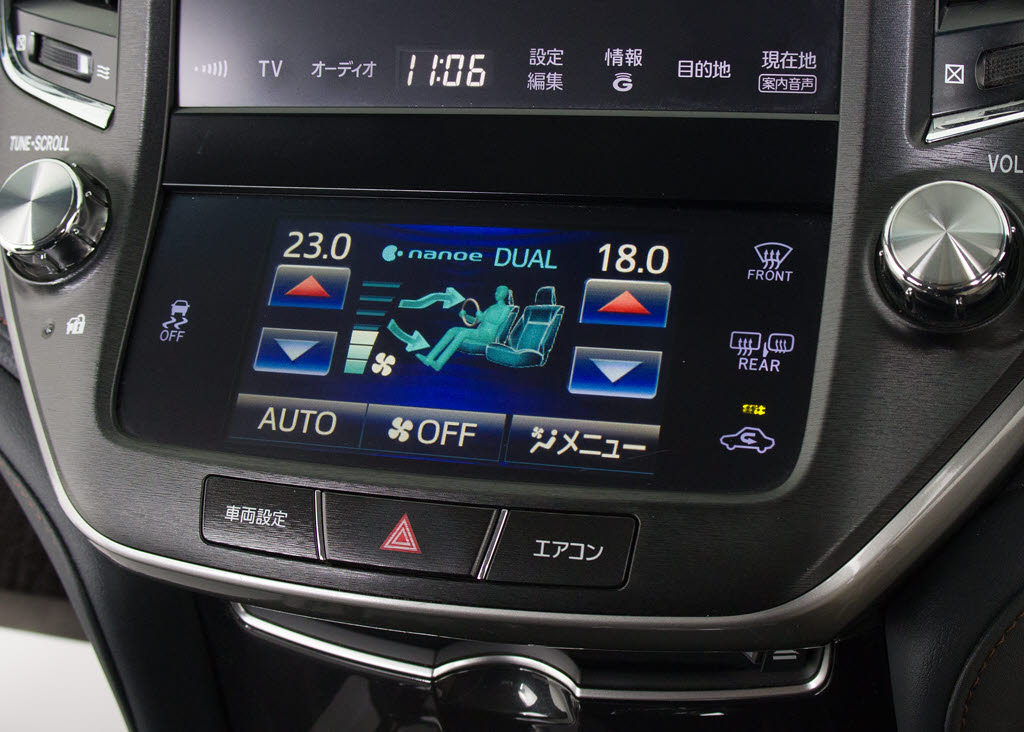 使いやすさや安全性を追求したステアリング
周り！高級車ゆえにスイッチ類が多いのも特
徴ですね！考え尽くされた配置ですぐに使い
こなす事が出来ますのでご安心下さい！是非
、体感してみて下さい！！