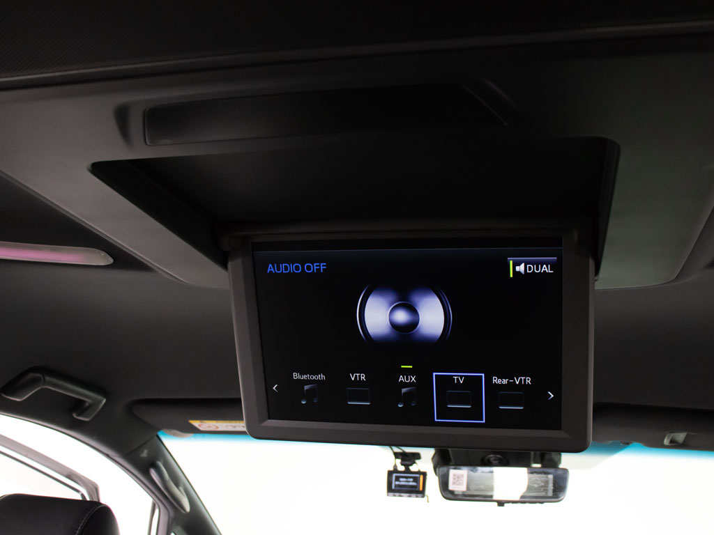 ★フリップダウンモニター★後席の方もDVD
等をお楽しみいただけます！