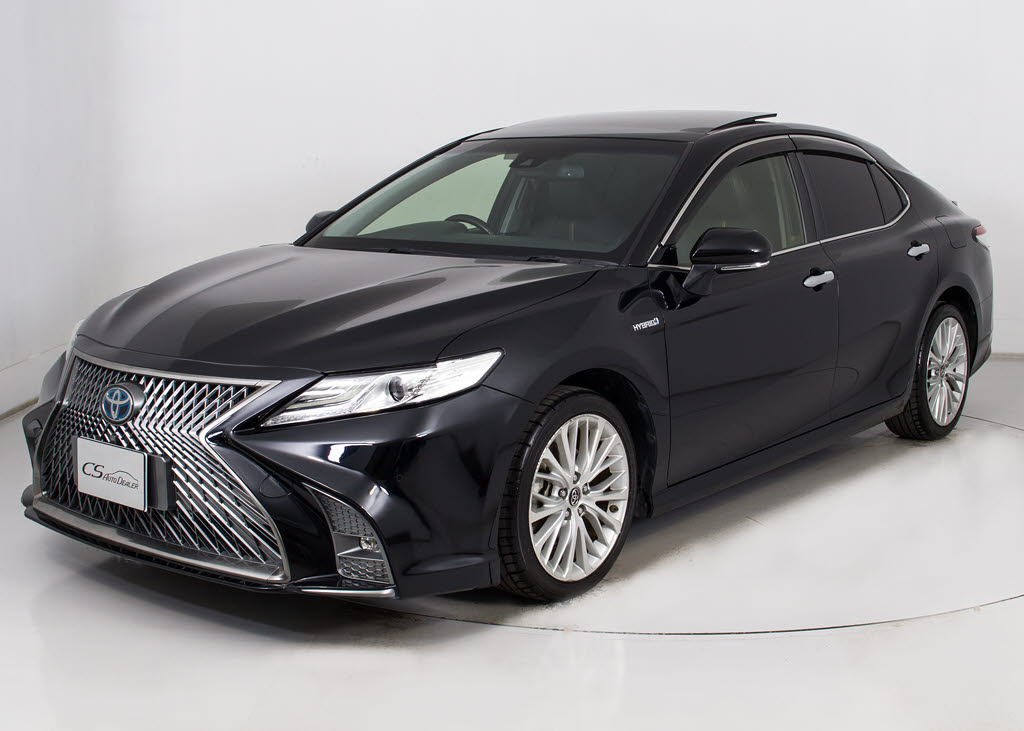 スピンドルルックエアロが装着されています
！お好みはいかがですか？今付いているデザ
イン以外にも、各ブランドのエアロを格安に
てお取付け出来ます！又、エアロを外してノ
ーマル状態にする事も出来ます！！