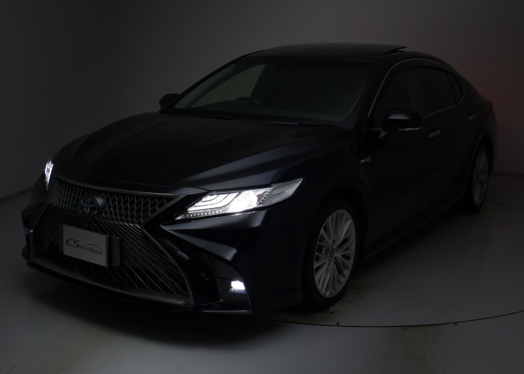 スピンドルルックエアロが装着されています
！お好みはいかがですか？今付いているデザ
イン以外にも、各ブランドのエアロを格安に
てお取付け出来ます！又、エアロを外してノ
ーマル状態にする事も出来ます！！