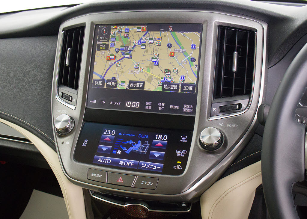 メーカー純正の大画面ＳＤナビが装備されて
います！操作も簡単！見やすい！純正だから
こその使いやすさ！