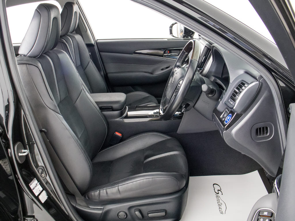 ★シートヒーターを装備しています！高級車
ならではの装備です！