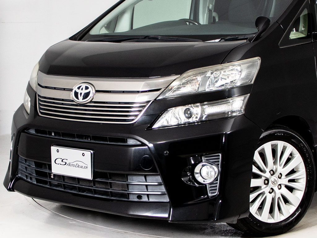 ★フロントビュー★グリル交換、エアロ取り
付け等、カスタムもお任せください！