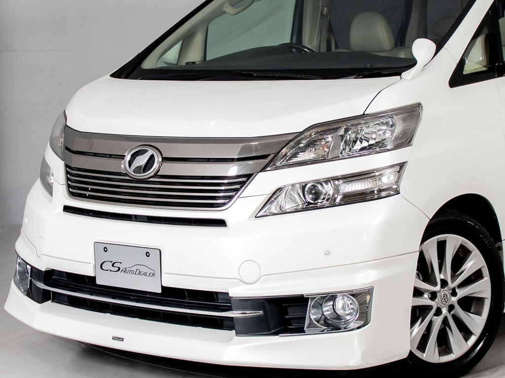 ★フロントビュー★グリル交換、エアロ取り
付け等、カスタムもお任せください！