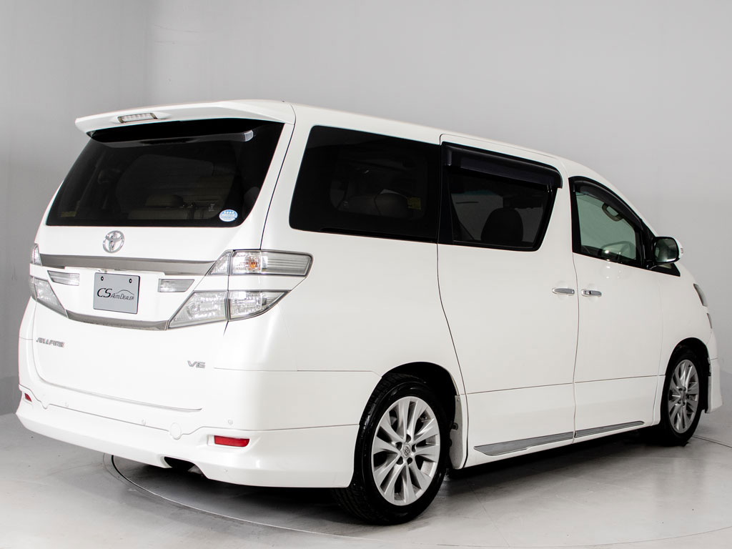 ★ﾘｱﾋﾞｭｰ★テールランプ加工、マフラー換装
等も承っております！