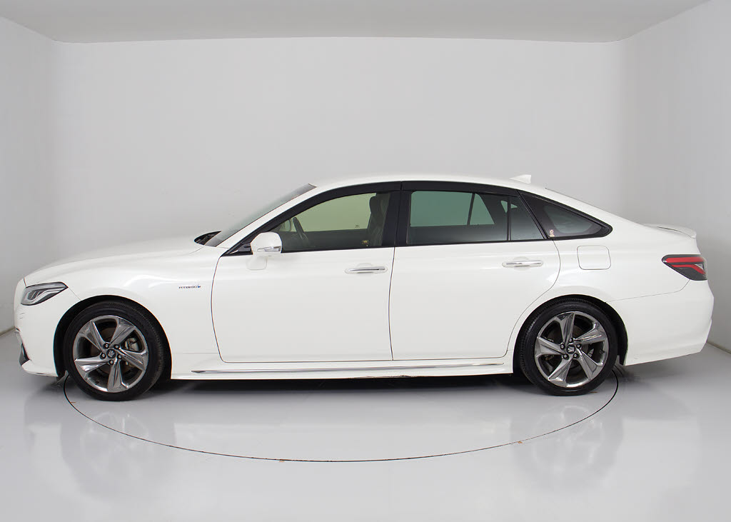 各メーカーのエアロパーツ取り付け承ります
！ご納車迄に仕上げます！格安にて承ります
のでお気軽にお申し付け下さい！！