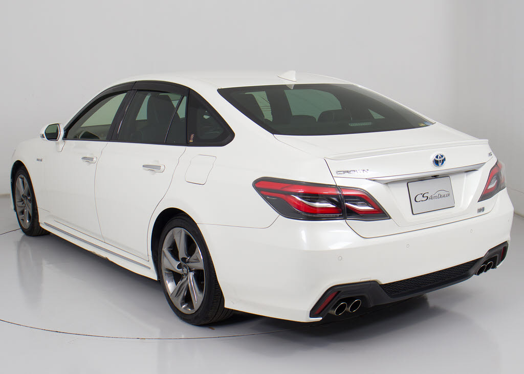 お車の下取りもお任せ下さい！国産、外車、
年式、走行距離問わず、どんなお車でも下取
りさせて頂きます。皆様のご相談お待ちして
おります！