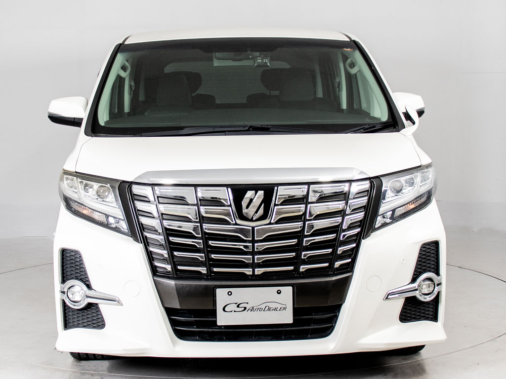 ★フロントビュー★グリル交換、エアロ取り
付け等、カスタムもお任せください！