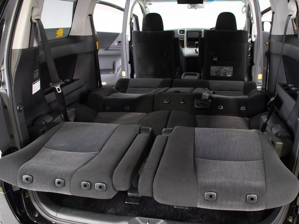 ★フリップダウンモニター★後席の方もDVD
等をお楽しみいただけます！