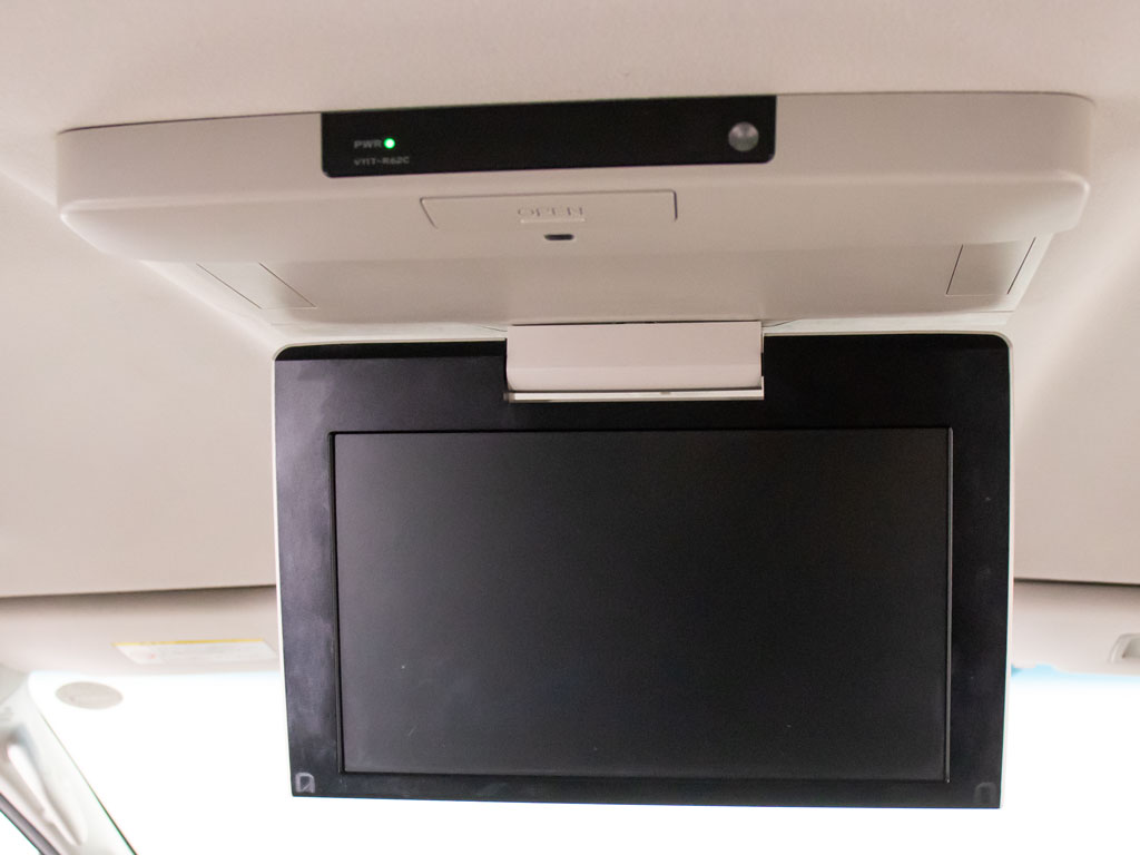 ★両側電動スライドドア★キー操作でも開閉
可能！乗降時に便利な装備です！