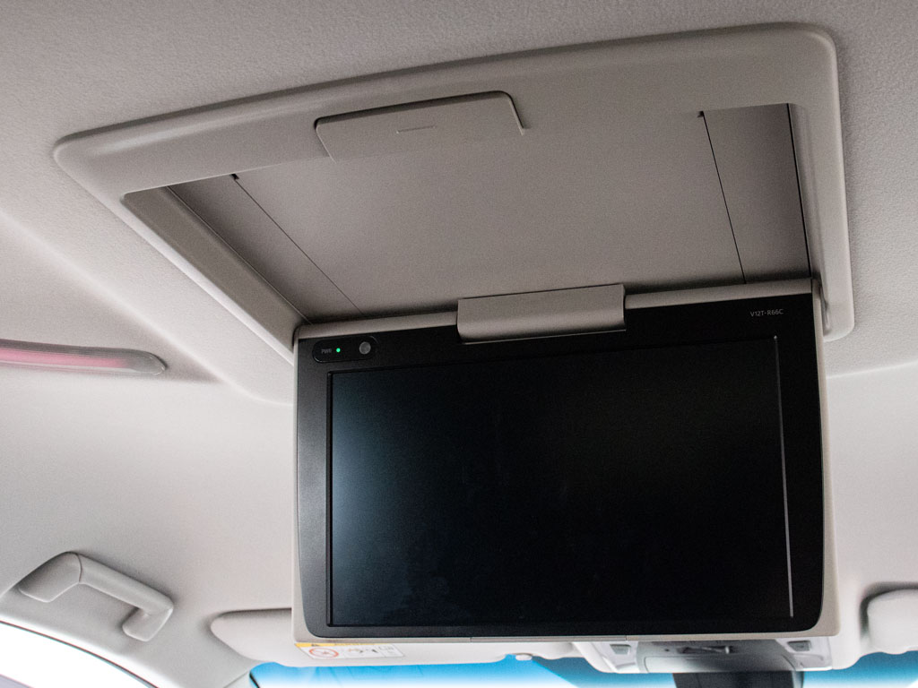 ★フリップダウンモニター★後席の方もDVD
等をお楽しみいただけます！