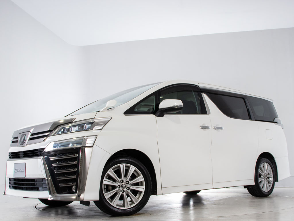 ★フロントビュー★グリル交換、エアロ取り
付け等、カスタムもお任せください！