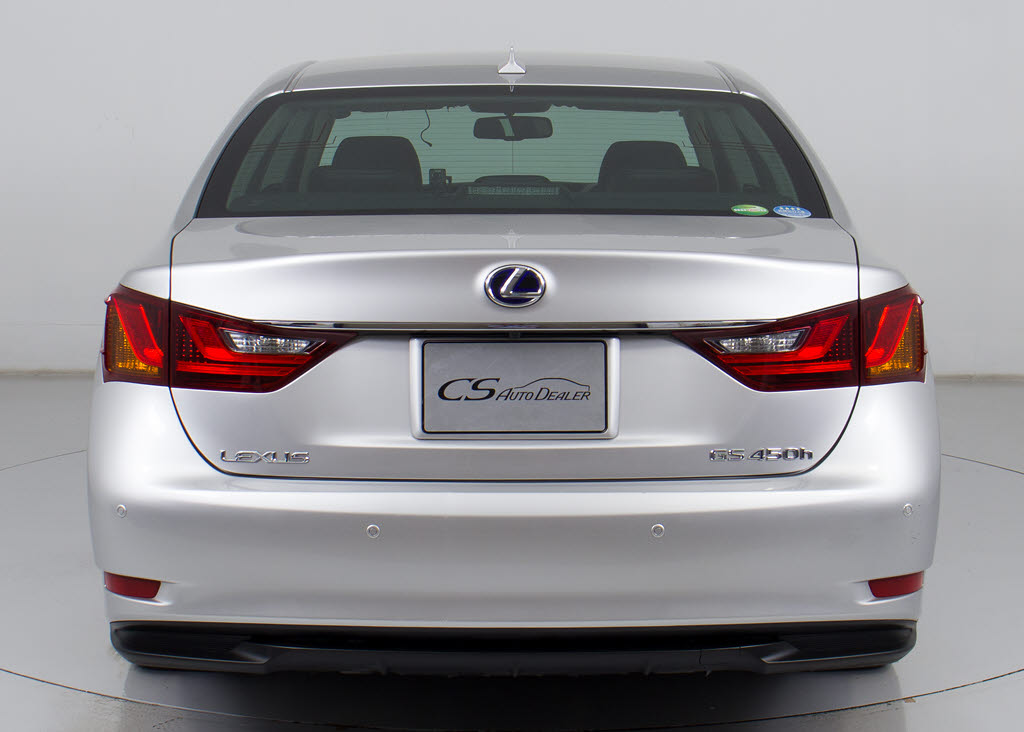 クリアランスソナーが付いています！フロン
ト＆リアにセンサーがあり、障害物に近づく
と警告音が鳴りドライバーへお知らせ！すご
く便利な人気装備です！！