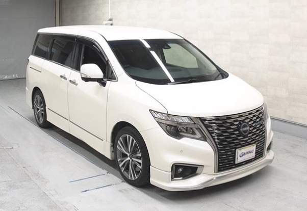 エルグランド　２５０ＨＷスターＳ　アーバンクロム　リアエンタメ　禁煙