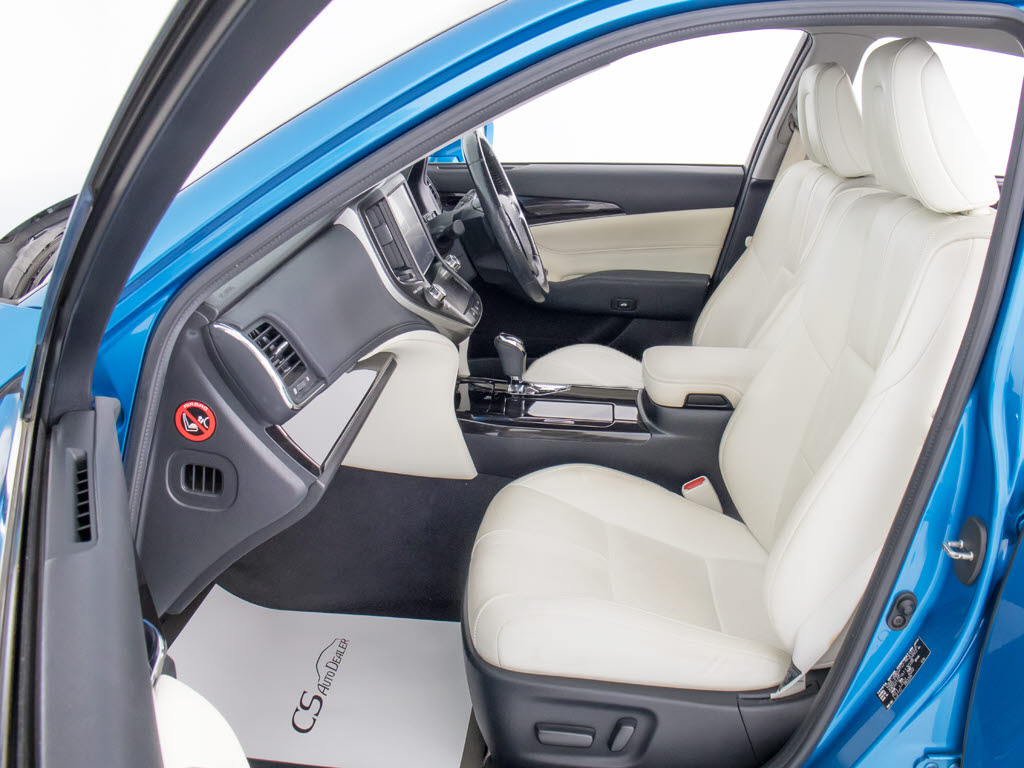 快適エアシート＆シートヒーターを装備して
います！高級車ならではの装備です！シート
が暖まる機能！シートから冷風が出る機能！
どちらも付いています！！寒い冬も、暑い夏
も快適にご乗車頂けます！！