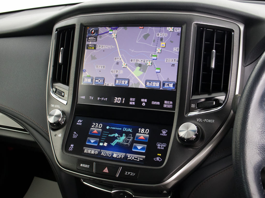 メーカー純正の大画面ＨＤＤナビが装備され
ています！操作も簡単！見やすい！純正だか
らこその使いやすさ！