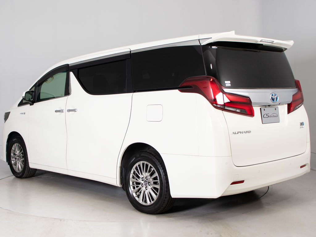 ★展示前点検実施★特殊な機材も用いて、全
車点検を実施しております！