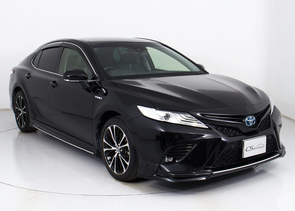 ★ＴＲＤエアロ装備！純正のボディーライン
を残しながらもスポーティーな印象を与えて
くれます！