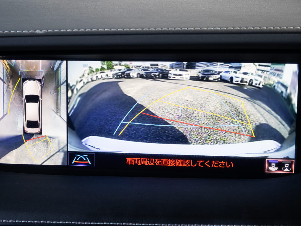 360度全周囲カメラパノラミックビューモニ
ター完備！