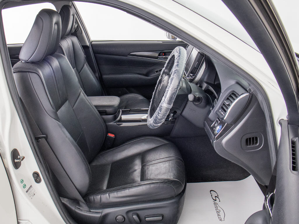 快適エアシート＆シートヒーターを装備して
います！高級車ならではの装備です！シート
が暖まる機能！シートから冷風が出る機能！
どちらも付いています！！寒い冬も、暑い夏
も快適にご乗車頂けます！！