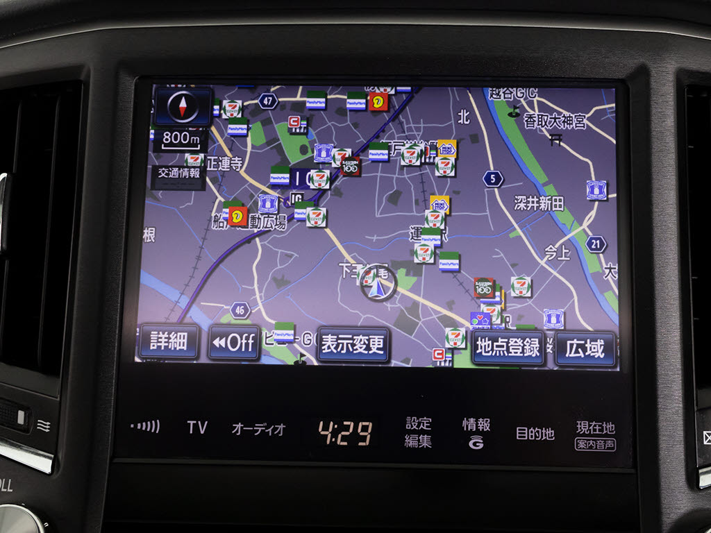メーカー純正の大画面ＨＤＤナビが装備され
ています！操作も簡単！見やすい！純正だか
らこその使いやすさ！