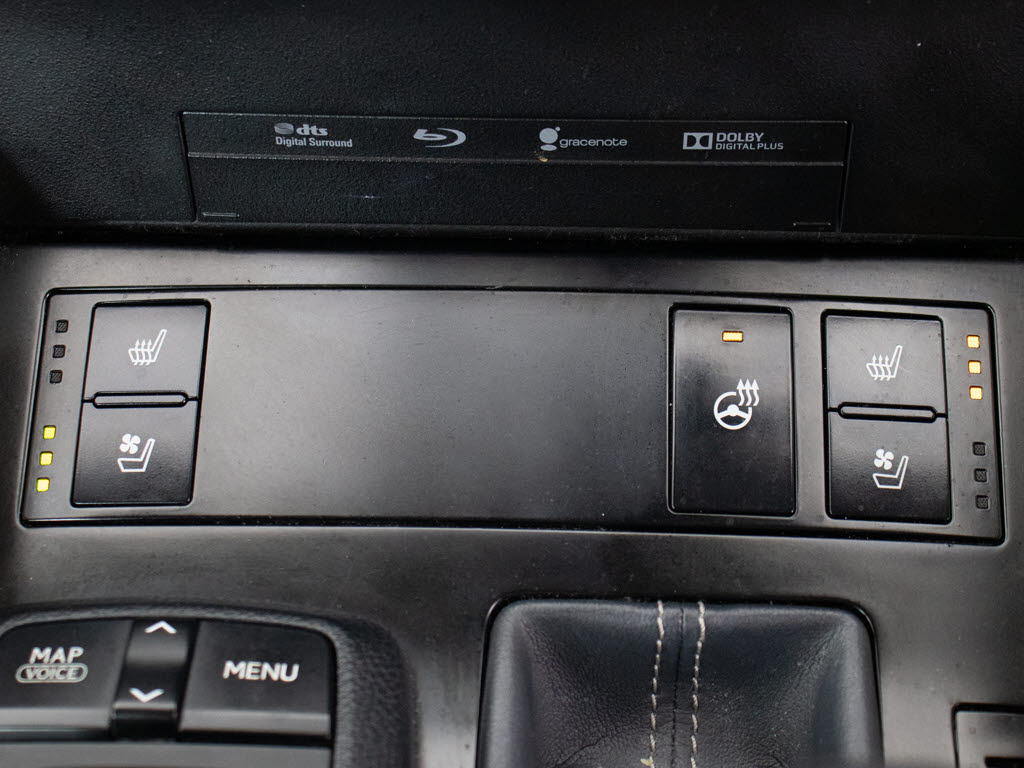 エアシート＆シートヒーターを完備しており
ますのでオールシーズン快適にご乗車頂けま
す。